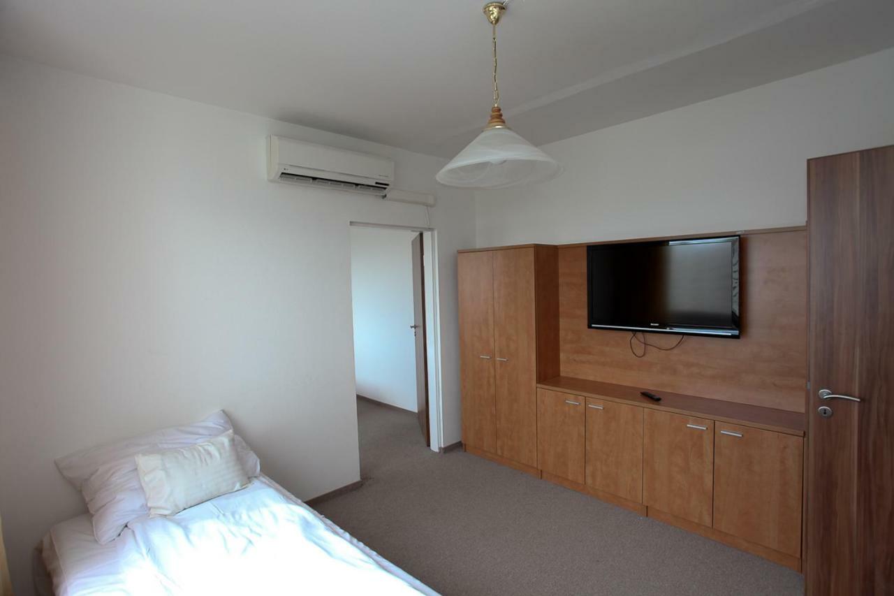 Aranypart Hotel Siófok Dış mekan fotoğraf