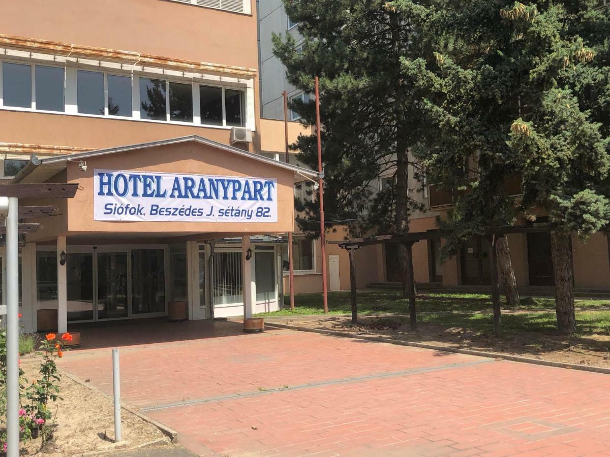 Aranypart Hotel Siófok Dış mekan fotoğraf