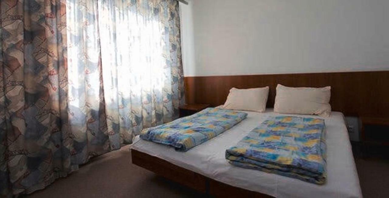 Aranypart Hotel Siófok Dış mekan fotoğraf